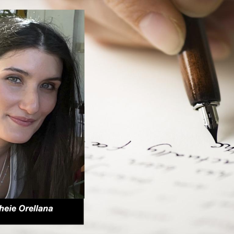 Portrettfoto av Amanda Scheie Orellana mot bakgrunn av penn som skriver